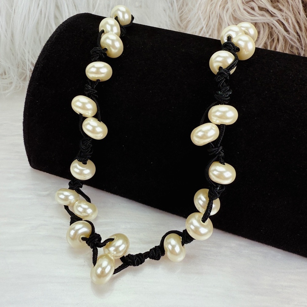 Vintage J.Crew, Goldtone and Black Faux Pearl long necklace